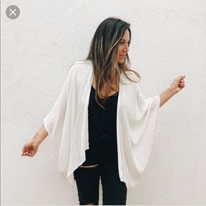 Carly Jean Los Angeles Avaya Kimono